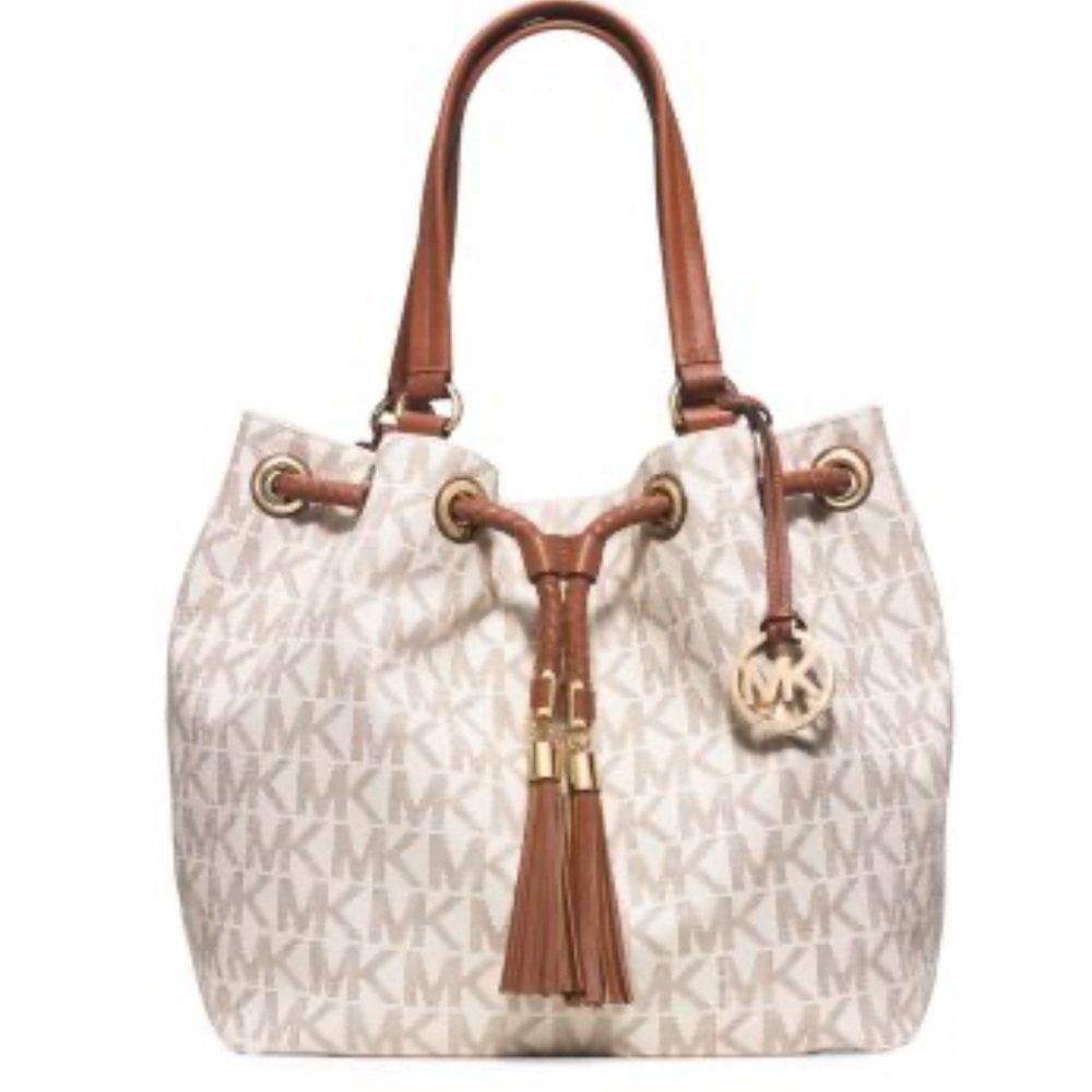 MICHAEL MICHAEL KORS
Jet Set Item Large Gathered Logo Tote - Picture 2 of 10